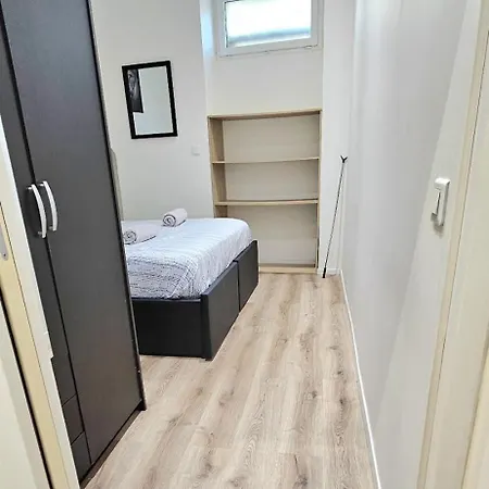 公寓 T2 With Contemporary Design And Air Conditioning 尼斯