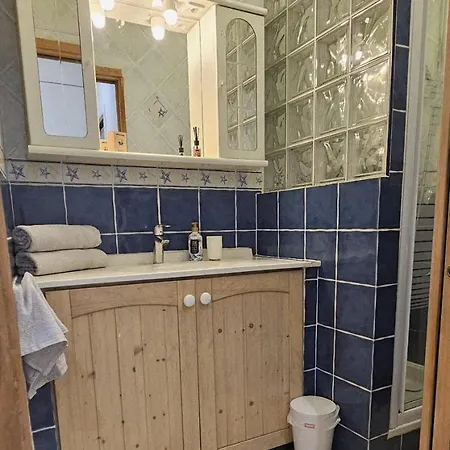 T2 With Contemporary Design And Air Conditioning * Nice